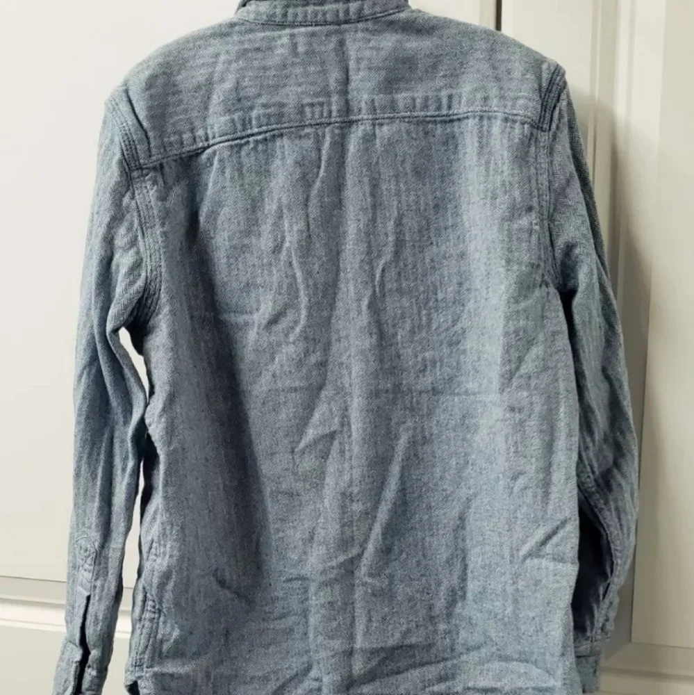 Gap Boys Button Up Shirt Size: Medium Long Sleeve
